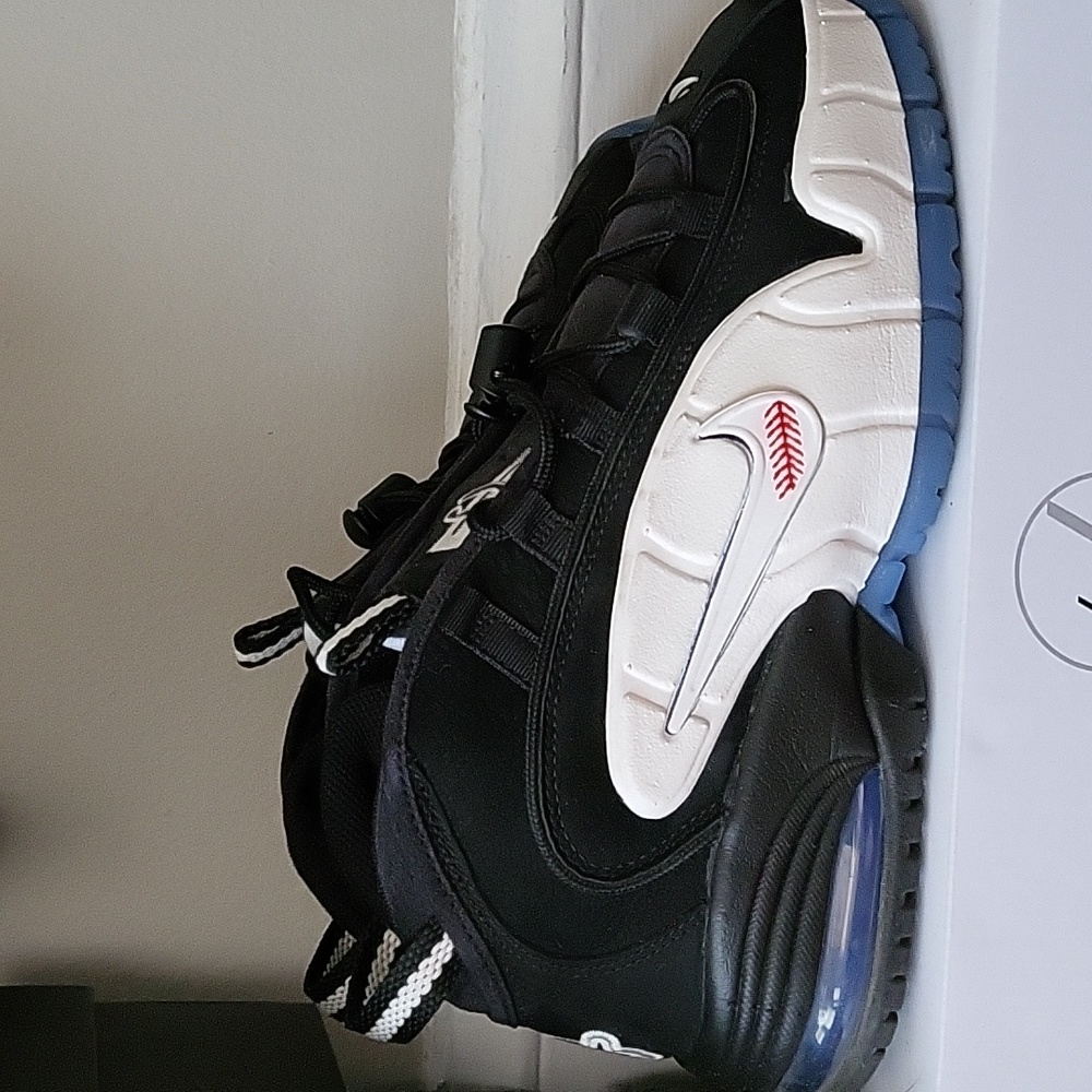 Air max penny 1 social status recess